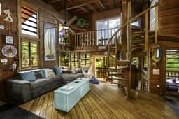 Treehouse in Paradise